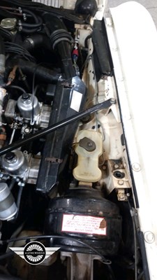 Lot 834 - 1978 DAIMLER SOVEREIGN 4.2 LWB AUTO