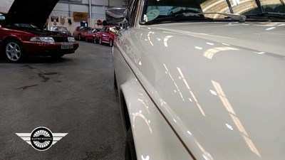 Lot 834 - 1978 DAIMLER SOVEREIGN 4.2 LWB AUTO