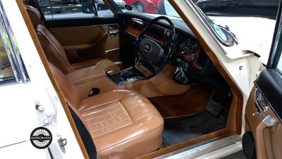 Lot 834 - 1978 DAIMLER SOVEREIGN 4.2 LWB AUTO