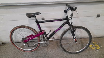 Lot 389 - TREK 9200 MOUNTAIN BIKE 19" FRAME