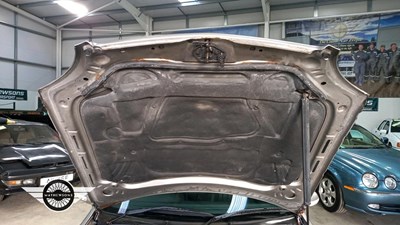 Lot 634 - 2003 MERCEDES SLK32 AMG