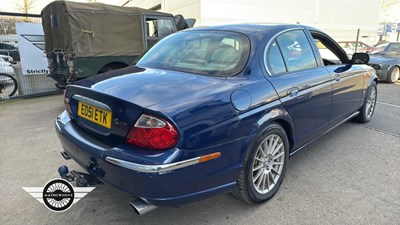 Lot 636 - 2001 JAGUAR S-TYPE V8 AUTO