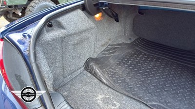 Lot 636 - 2001 JAGUAR S-TYPE V8 AUTO