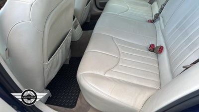 Lot 636 - 2001 JAGUAR S-TYPE V8 AUTO