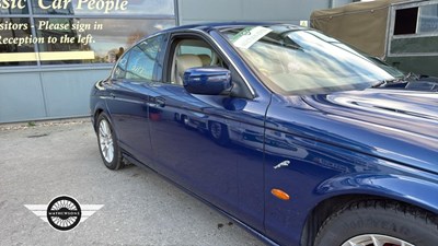 Lot 636 - 2001 JAGUAR S-TYPE V8 AUTO