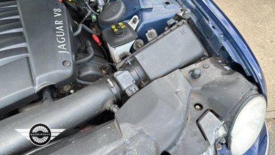 Lot 636 - 2001 JAGUAR S-TYPE V8 AUTO