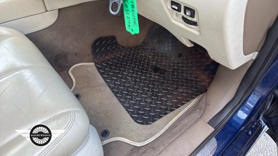 Lot 636 - 2001 JAGUAR S-TYPE V8 AUTO