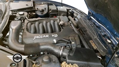 Lot 536 - 1997 JAGUAR XK8 CONVERTIBLE AUTO