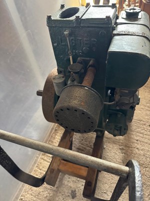 Lot 321 - LISTER STATIONARY ENGINE