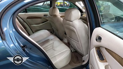 Lot 132 - 2000 JAGUAR S-TYPE V6 SE AUTO