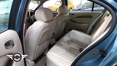 Lot 132 - 2000 JAGUAR S-TYPE V6 SE AUTO