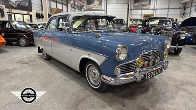 Lot 898 - 1960 FORD ZEPHYR