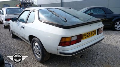Lot 322 - 1987 PORSCHE 924