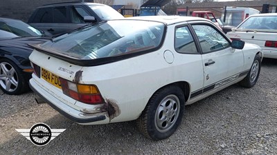 Lot 322 - 1987 PORSCHE 924