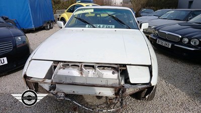 Lot 322 - 1987 PORSCHE 924