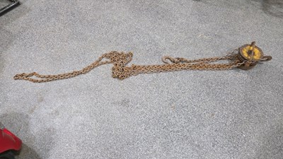 Lot 750 - 10 CWT BLOCK & TACKLE HOIST