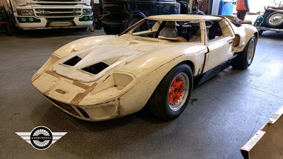 Lot 58 - FORD GT40 REPLICA