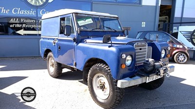 Lot 70 - 1973 LAND ROVER