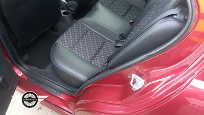 Lot 94 - 2005 MG ZR 105