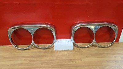 Lot 875 - ROLLS ROYCE SHADOW HEAD LIGHT BEZLES