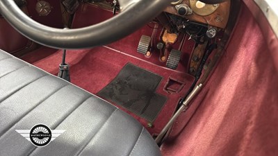 Lot 330 - 1926 SINGER