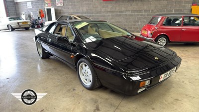 Lot 204 - 1989 LOTUS ESPRIT TURBO
