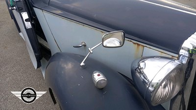 Lot 226 - 1940 DAIMLER DB 18