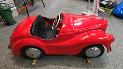 Lot 545 - J 40 PEDAL CAR