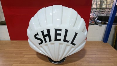 Lot 335 - LARGE SHELL PETROL PUMP GLASS GLOBE