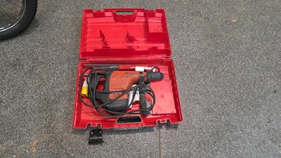 Lot 815 - HILTI TE50 110V HAMMER DRILL/BREAKER