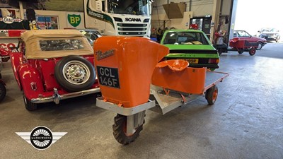 Lot 684 - FLOATAIRE