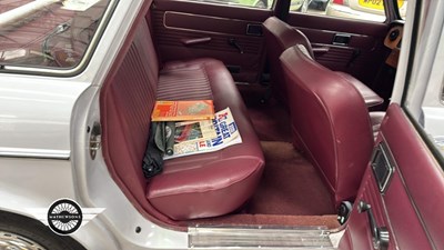 Lot 512 - 1974 AUSTIN MAXI 1750