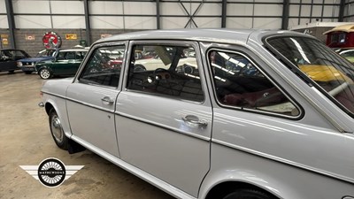 Lot 512 - 1974 AUSTIN MAXI 1750
