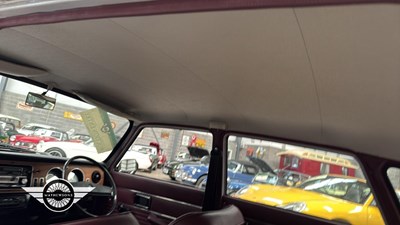 Lot 512 - 1974 AUSTIN MAXI 1750