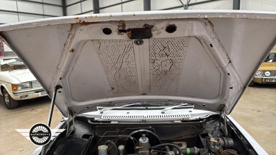 Lot 512 - 1974 AUSTIN MAXI 1750