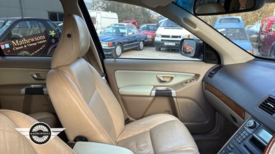 Lot 362 - 2007 VOLVO XC90 LUX SE V8 AWD