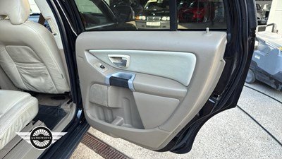 Lot 362 - 2007 VOLVO XC90 LUX SE V8 AWD