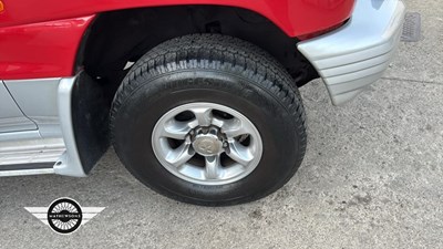 Lot 762 - 1999 MITSUBISHI SHOGUN GLS TD