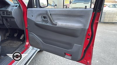 Lot 762 - 1999 MITSUBISHI SHOGUN GLS TD