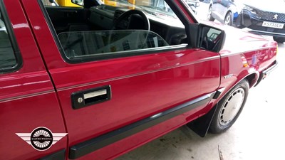 Lot 632 - 1990 VOLVO 340 GL AUTO
