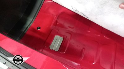 Lot 632 - 1990 VOLVO 340 GL AUTO
