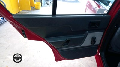 Lot 632 - 1990 VOLVO 340 GL AUTO