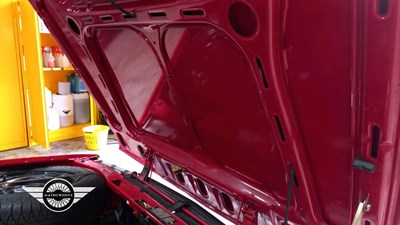 Lot 632 - 1990 VOLVO 340 GL AUTO