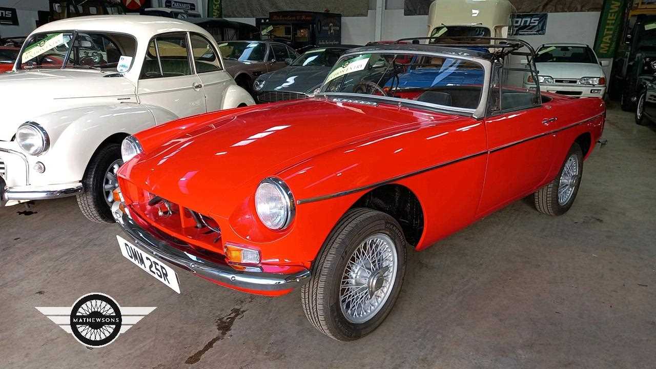 Lot 4 - 1977 MG B