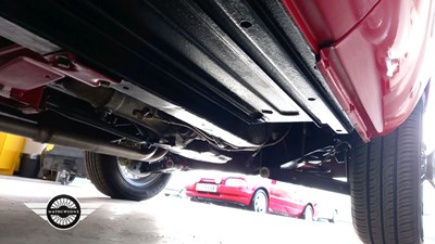 Lot 4 - 1977 MG B