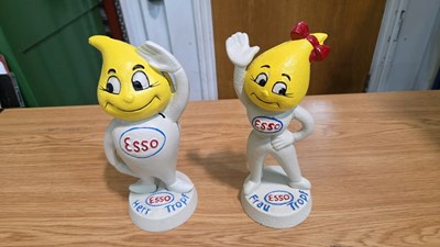 Lot 781 - PAIR OF MR & MRS DRIP CAST FIGURES 10" TALL
