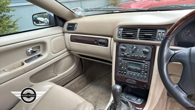 Lot 21 - 2003 VOLVO C70 T