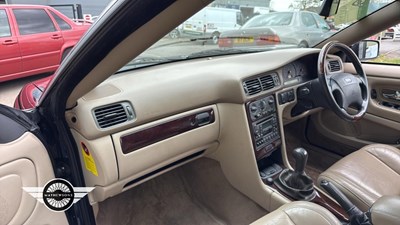Lot 21 - 2003 VOLVO C70 T