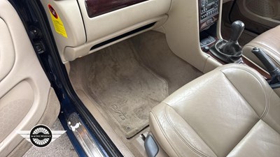 Lot 21 - 2003 VOLVO C70 T