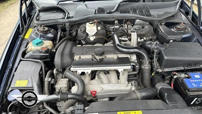 Lot 21 - 2003 VOLVO C70 T